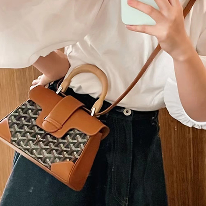 goyard saigon mini soft leather wooden handle crossbody hand bag